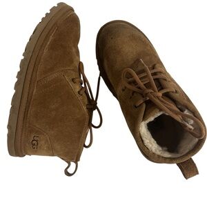 UGG Women’s Boot Size 6